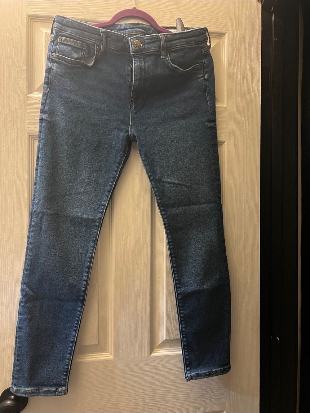 Zara Women’s Skinny Jeans in Dark Blue Wash